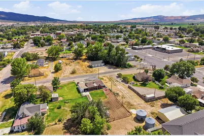 55 E 400 N, Nephi, UT 84648 - Photo 27