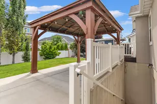 2237 W 5140 S, Taylorsville, UT 84129 - Photo 27
