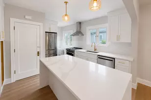548 N Coumbus St W, Salt Lake City, UT 84103 - Photo 21