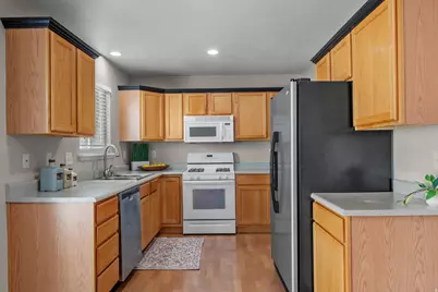 3916 N Davencourt Loop, Lehi, UT 84048 - Photo 7