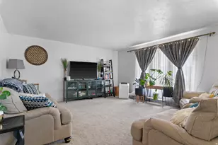 1352 W 2600 N, Clinton, UT 84015 - Photo 3