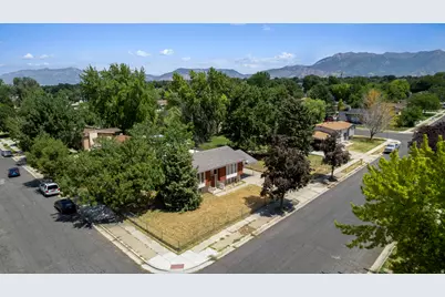 1352 W 2600 N, Clinton, UT 84015 - Photo 33