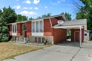 1352 W 2600 N, Clinton, UT 84015 - Photo 29