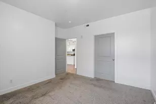 875 S Depot St, Clearfield, UT 84015 - Photo 9
