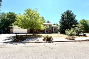 105 Cedar Dr, Vernal, UT 84078 - Photo 1