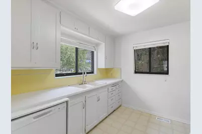 4404 S 2900 E, Holladay, UT 84124 - Photo 7