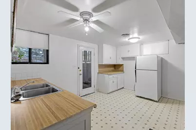 4404 S 2900 E, Holladay, UT 84124 - Photo 15