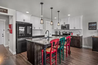 4904 W Yellow Topaz Dr, Herriman, UT 84096 - Photo 11