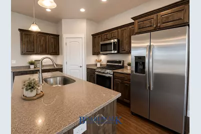 4462 W Lone Shadow Ln S, Herriman, UT 84096 - Photo 9