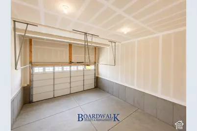 4462 W Lone Shadow Ln S, Herriman, UT 84096 - Photo 31