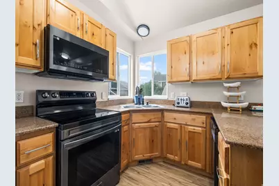 392 W Bricker Rd, Draper, UT 84020 - Photo 9