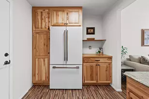 985 E Essex Ct Way, Midvale, UT 84047 - Photo 11