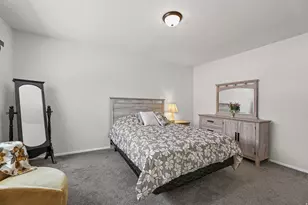 985 E Essex Ct Way, Midvale, UT 84047 - Photo 17