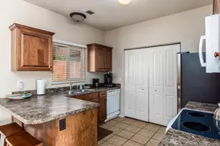 300 E 300 N, Kanab, UT 84741 - Photo 9