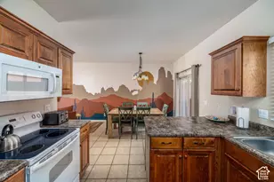 300 E 300 N, Kanab, UT 84741 - Photo 11
