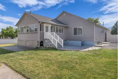 1077 N 690 E, Tooele, UT 84074 - Photo 39