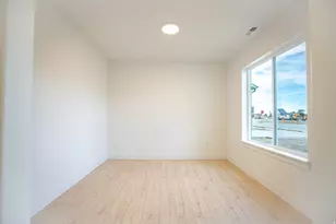 537 W 1850 N, Harrisville, UT 84404 - Photo 5
