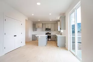 537 W 1850 N, Harrisville, UT 84404 - Photo 3