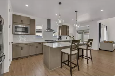 331 S 680 W, Centerville, UT 84014 - Photo 7