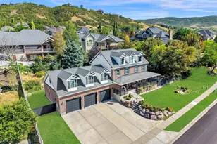 4433 S Devonshire Dr E, Bountiful, UT 84010 - Photo 3