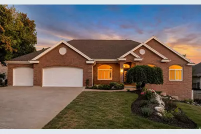 713 Springwood Dr, Farmington, UT 84025 - Photo 1