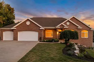 713 Springwood Dr, Farmington, UT 84025 - Photo 1