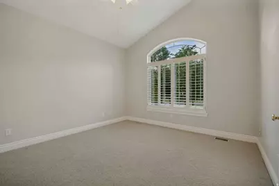 713 Springwood Dr, Farmington, UT 84025 - Photo 31