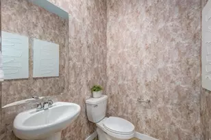 2162 E Chickadee Dr, Eagle Mountain, UT 84005 - Photo 3