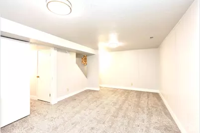 1025 Bristol Rd, Fruit Heights, UT 84037 - Photo 13