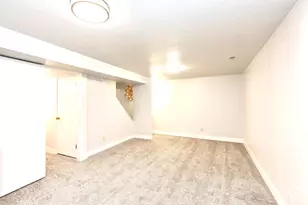 1025 Bristol Rd, Fruit Heights, UT 84037 - Photo 13