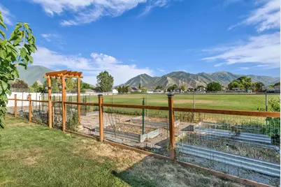 1258 E 150 S, Spanish Fork, UT 84660 - Photo 35