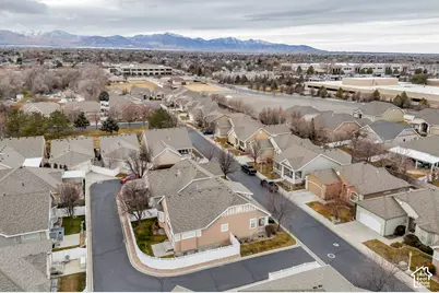 1533 W Homecoming Ave, South Jordan, UT 84095 - Photo 33
