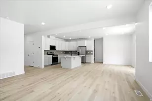 3569 S Carnegie Ln, West Valley, UT 84120 - Photo 9