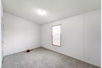 1716 N 150 E, Tooele, UT 84074 - Photo 15