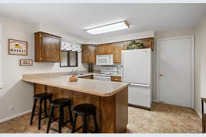 13333 S 2900 W, Riverton, UT 84065 - Photo 9