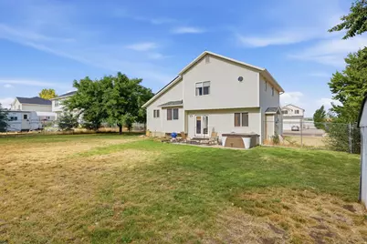 2244 N 1350 W, Clinton, UT 84015 - Photo 27