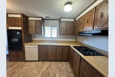80 W 200 N, Wellington, UT 84542 - Photo 7