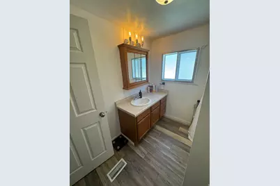 80 W 200 N, Wellington, UT 84542 - Photo 25
