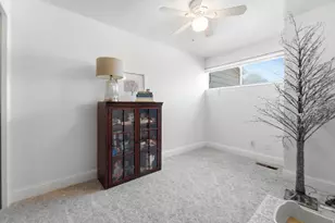266 W Meadow Ln, Centerville, UT 84014 - Photo 23