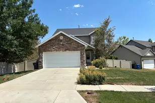 1914 N Thompson Pl W, Saratoga Springs, UT 84045 - Photo 1