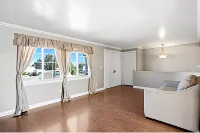 648 W 700 N, Clearfield, UT 84015 - Photo 5