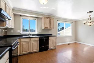 648 W 700 N, Clearfield, UT 84015 - Photo 9