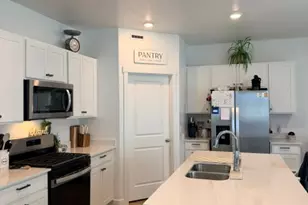 1716 E 850 St N, Salem, UT 84653 - Photo 9