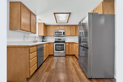 19 E 180 N, Orem, UT 84057 - Photo 11