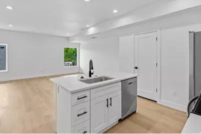 821 W 800 S #102, Salt Lake City, UT 84104 - Photo 31