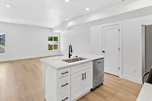 821 W 800 S, Salt Lake City, UT 84104 - Photo 13