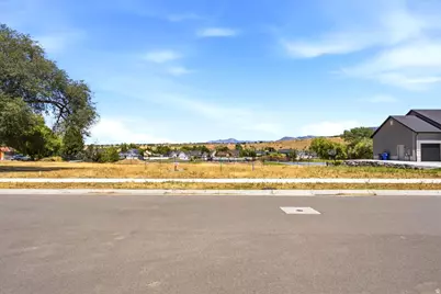 532 E Iris Ln #104, South Weber, UT 84405 - Photo 5