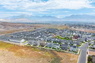 9367 N Vernham Ln, Eagle Mountain, UT 84005 - Photo 21