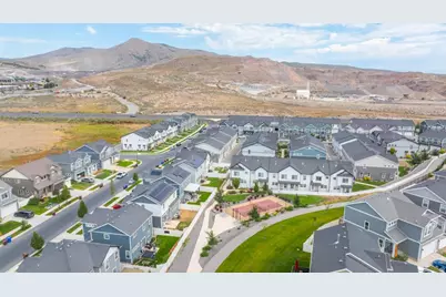 9367 N Vernham Ln, Eagle Mountain, UT 84005 - Photo 23