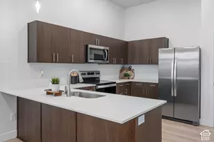 1489 N Saratoga View Ln, Saratoga Springs, UT 84045 - Photo 3